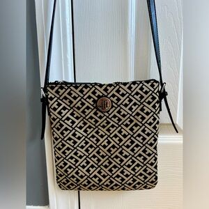 Tommy Hilfiger Purse